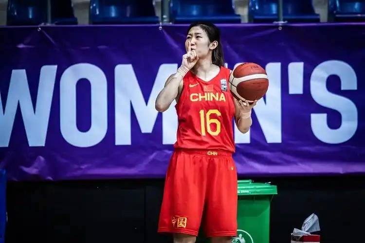 包含新疆女篮面对困难坚定信心，全力争胜的词条